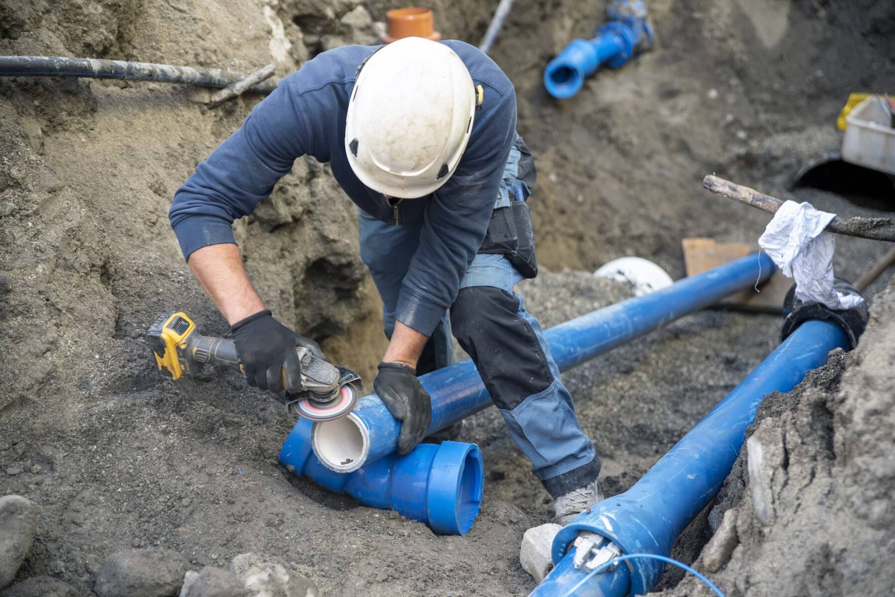 Sewer line contractor team serving Houston Texas